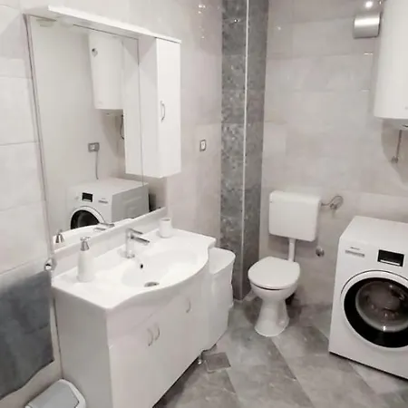 New With Jacuzzi Apartment