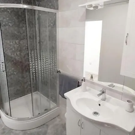 Apartment New With Jacuzzi Dugi Rat