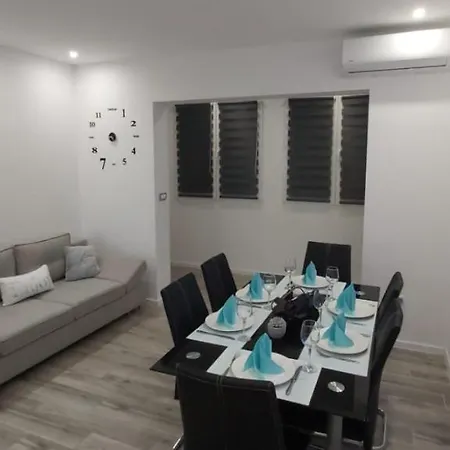 New With Jacuzzi Apartment Dugi Rat